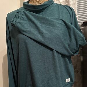 Peloton Teal Long Sleeve Top